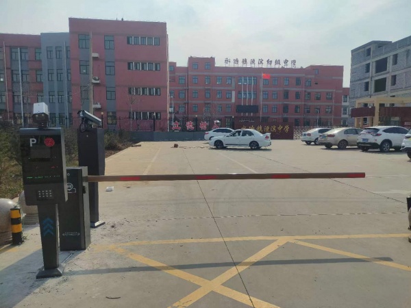 郑州门禁道闸 直杆道闸 车辆识别系统厂家